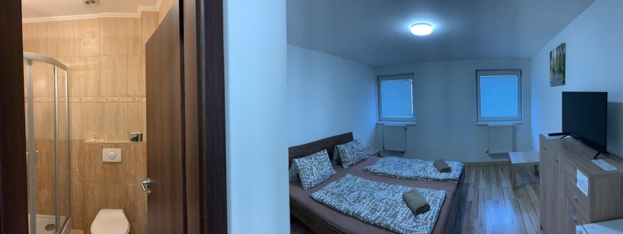 Hotel Tatra Malacky Bagian luar foto