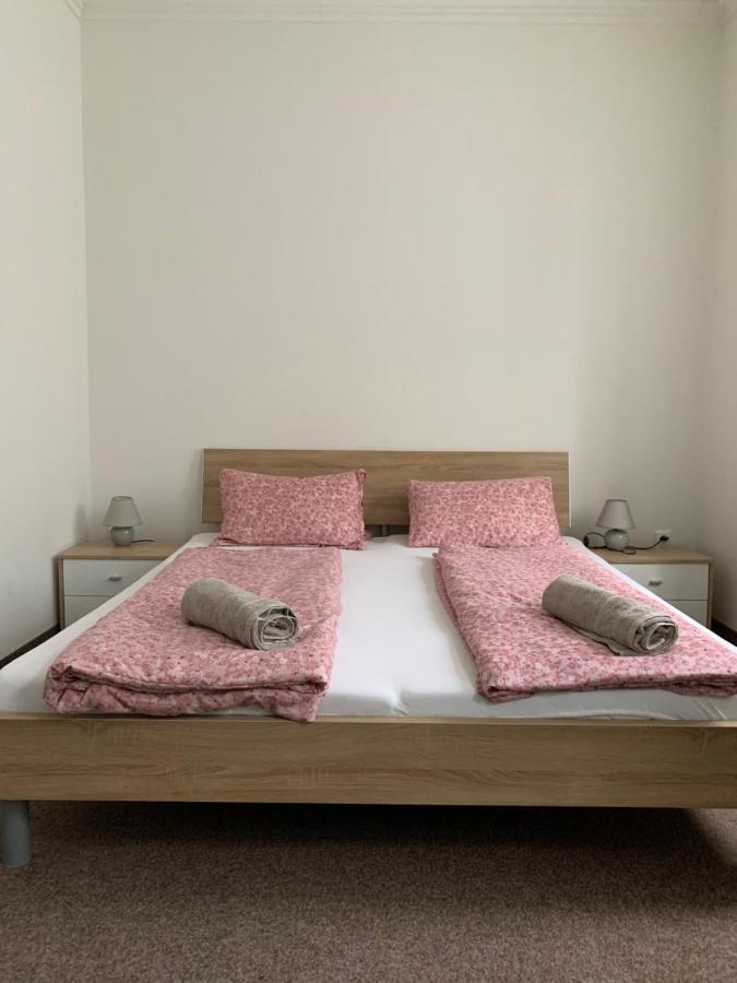 Hotel Tatra Malacky Bagian luar foto