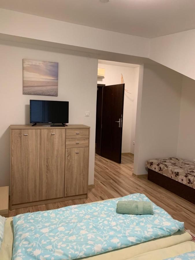 Hotel Tatra Malacky Bagian luar foto